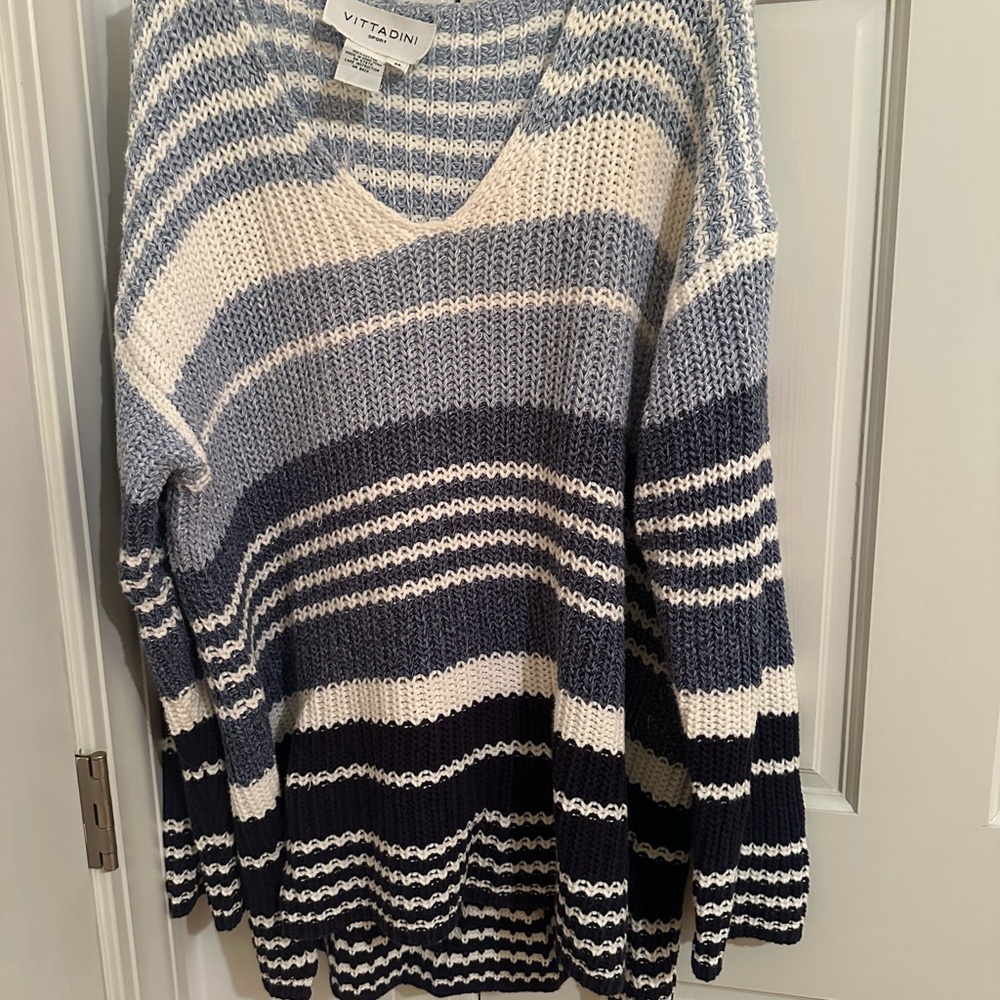 Adrienne Vittadini Navy and Cream V-Neck Sweater